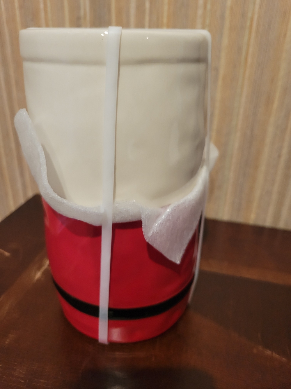 Demdaco Red and White Stackable Santa Ceramic Mug Set NWT - Picture 5 of 6